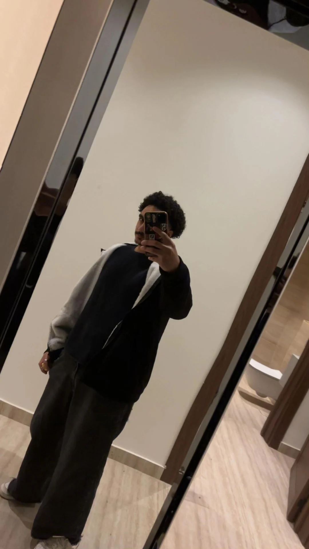 Ammar mirror photo